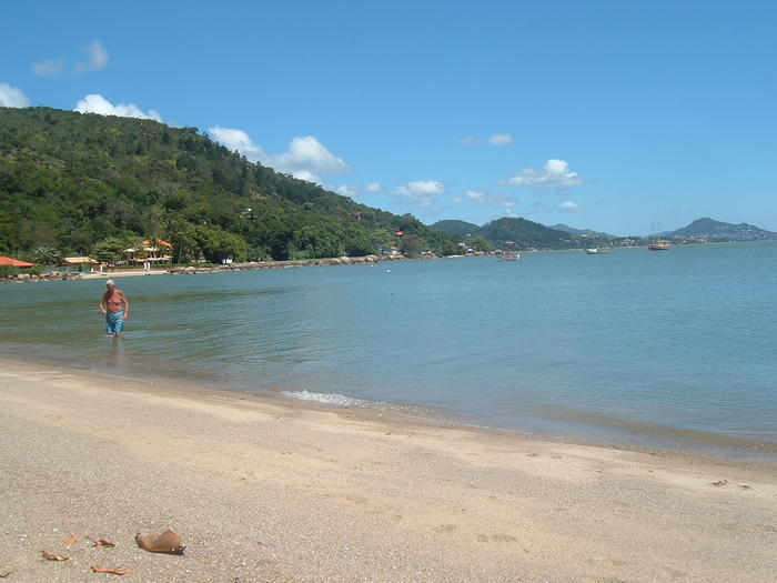 Sambaqui Beach