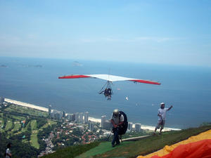 Hang Gliding - Pedra da Gávea in Rio de Janeiro